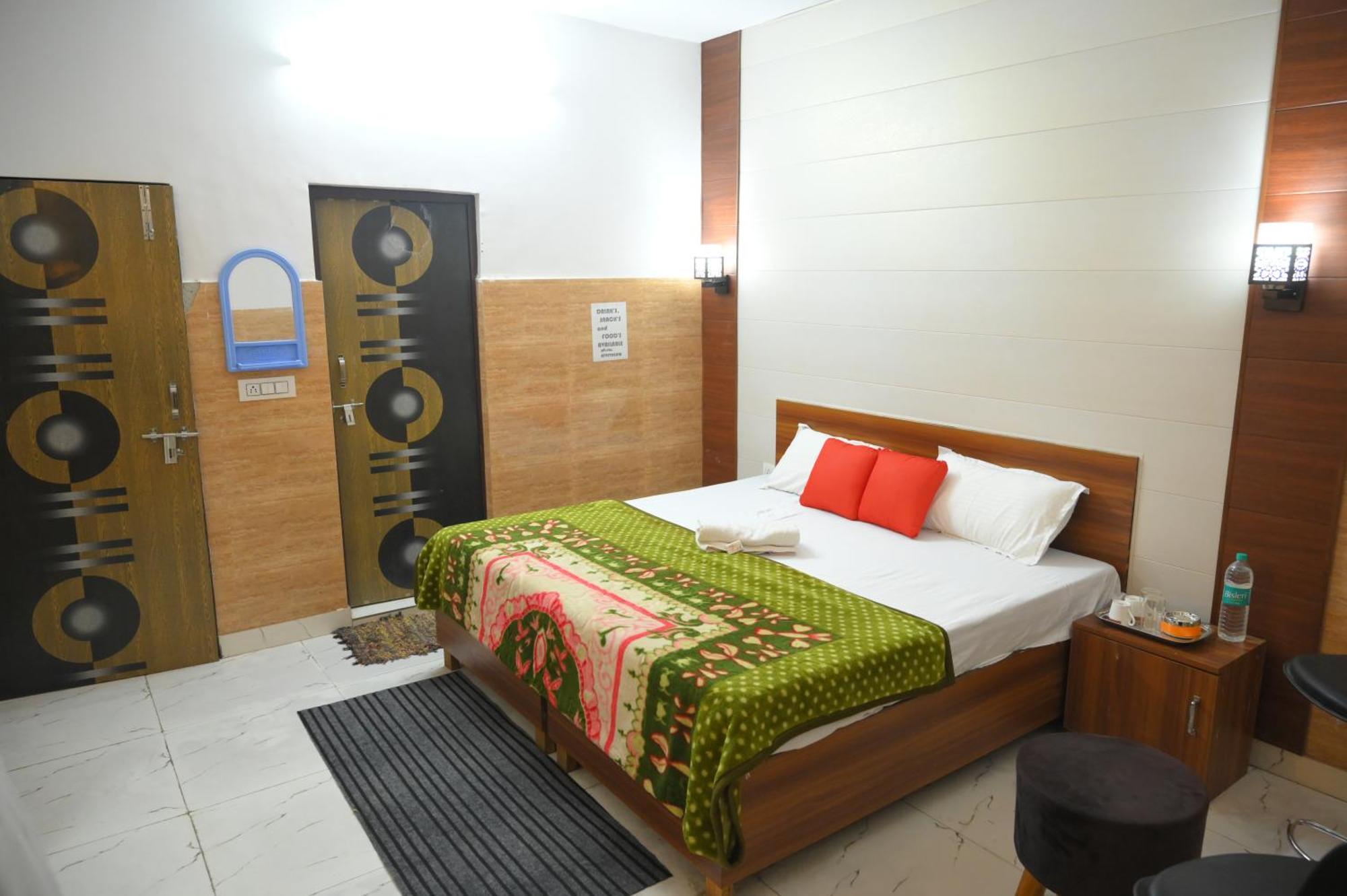 Hotel Starlight Meerut Luaran gambar